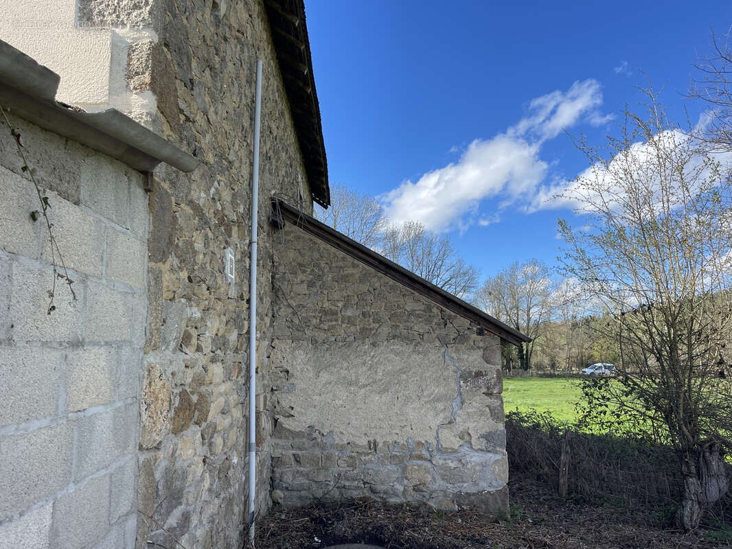 Maison à MARCILLAT-EN-COMBRAILLE