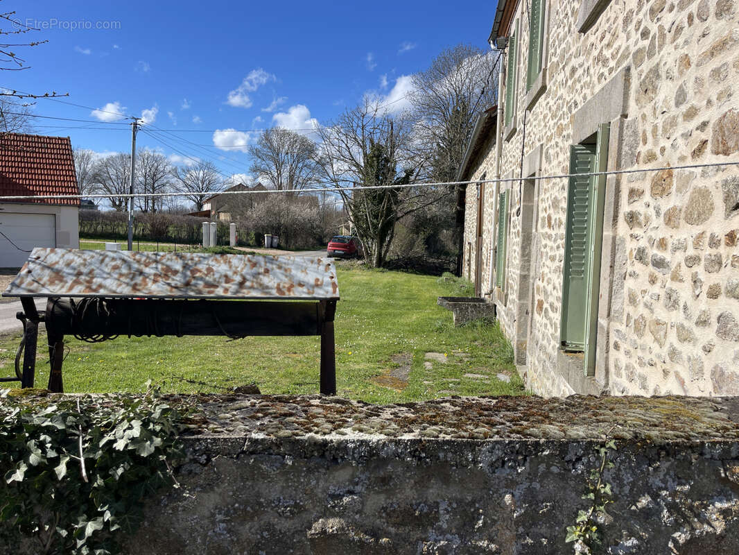 Maison à MARCILLAT-EN-COMBRAILLE