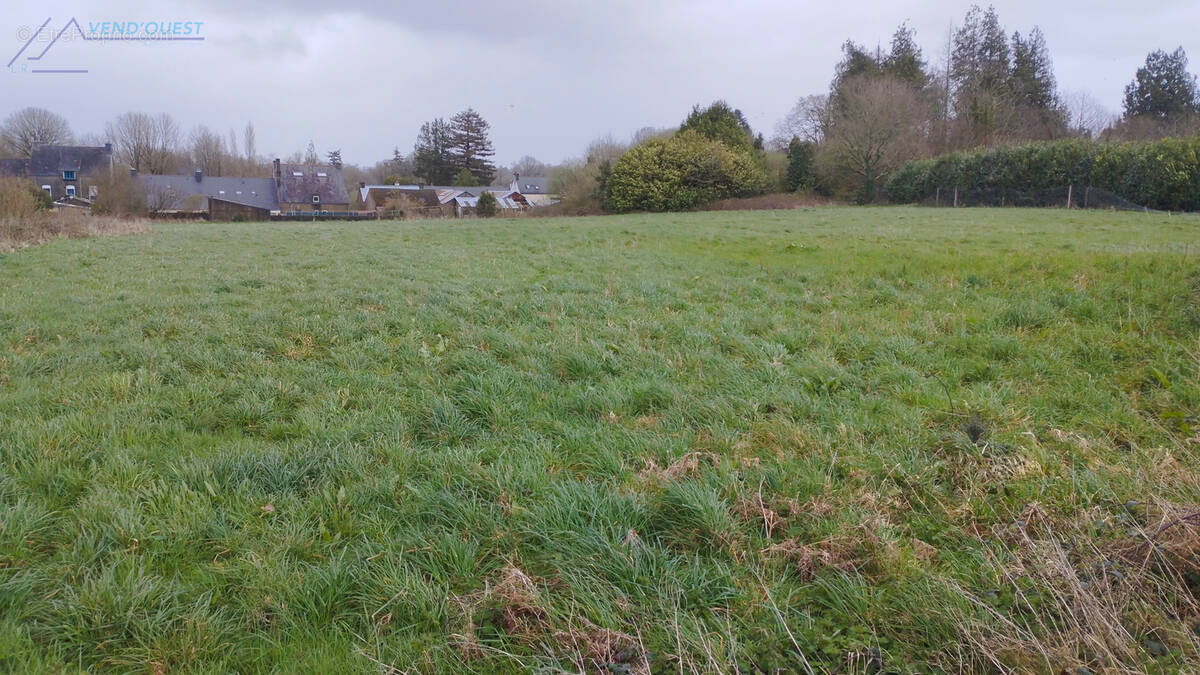 Terrain à GUISCRIFF