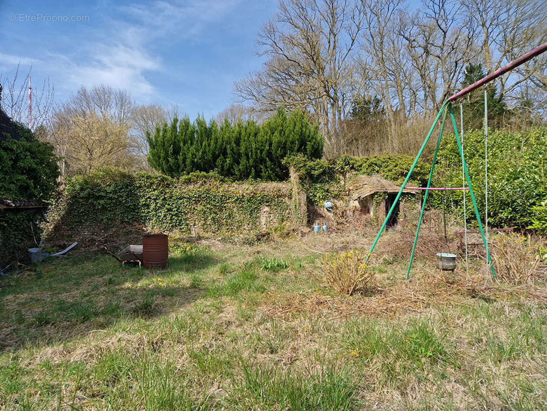 Maison à MONTLANDON