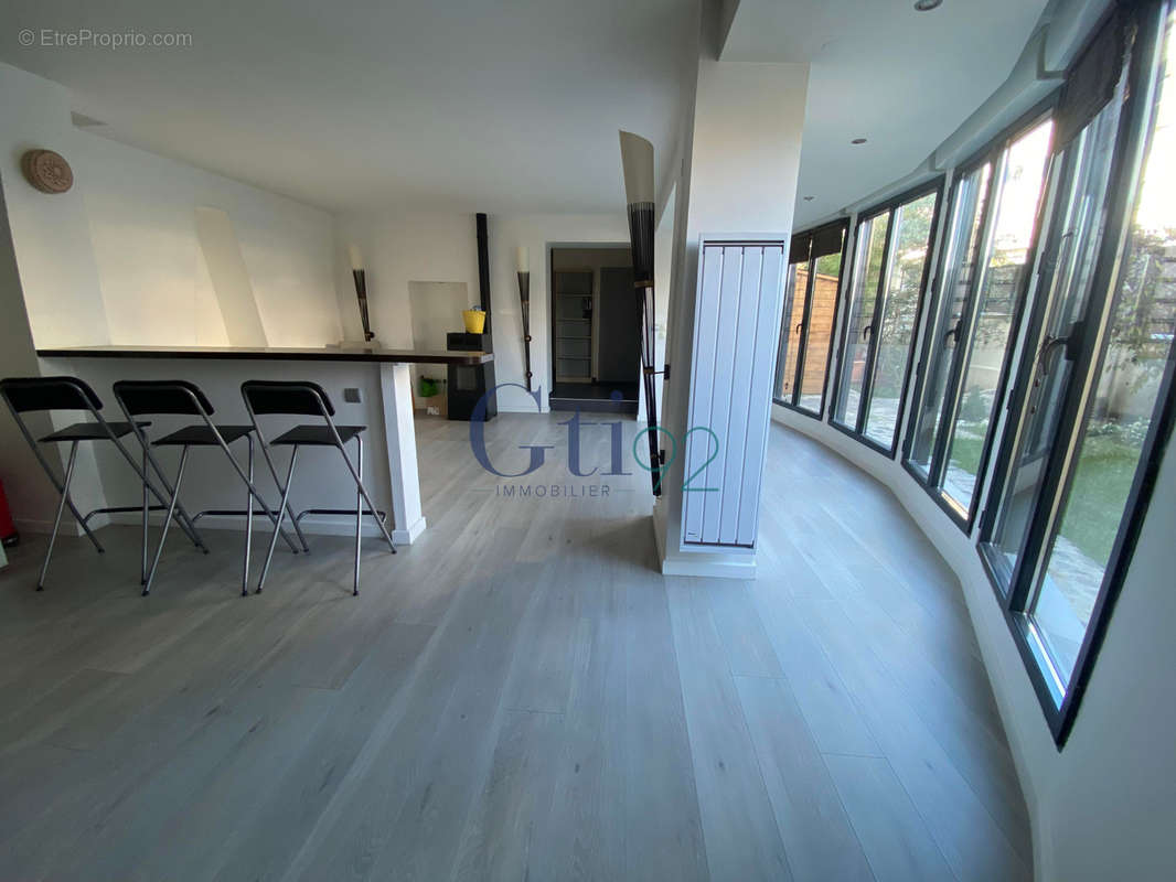 Maison a vendre  - 5 pièce(s) - 134 m2 - Surfyn