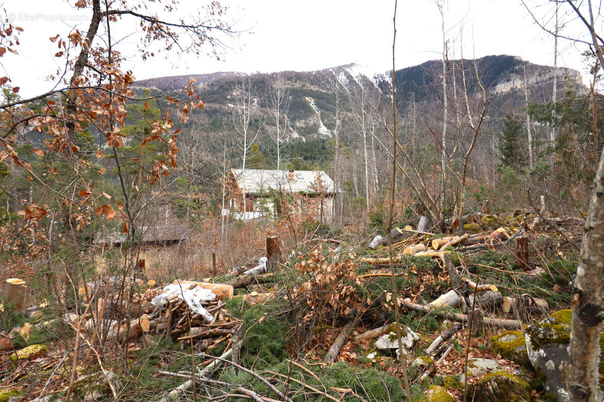 Terrain à BEAUVEZER