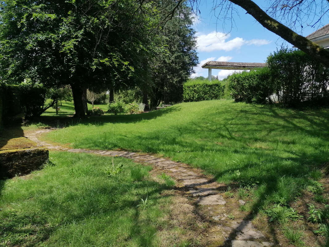 Maison à LUXEUIL-LES-BAINS