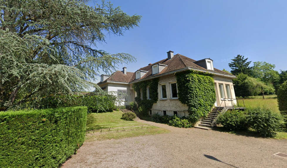 Maison à LUXEUIL-LES-BAINS