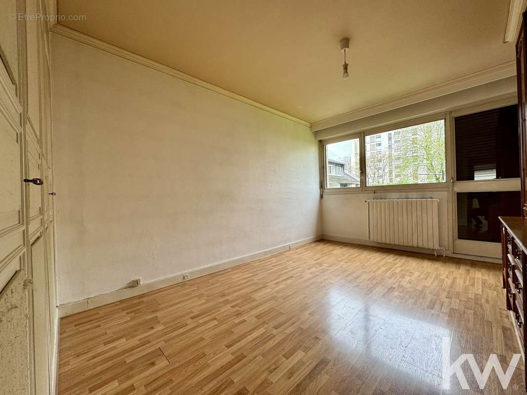 Appartement à EPINAY-SUR-SEINE