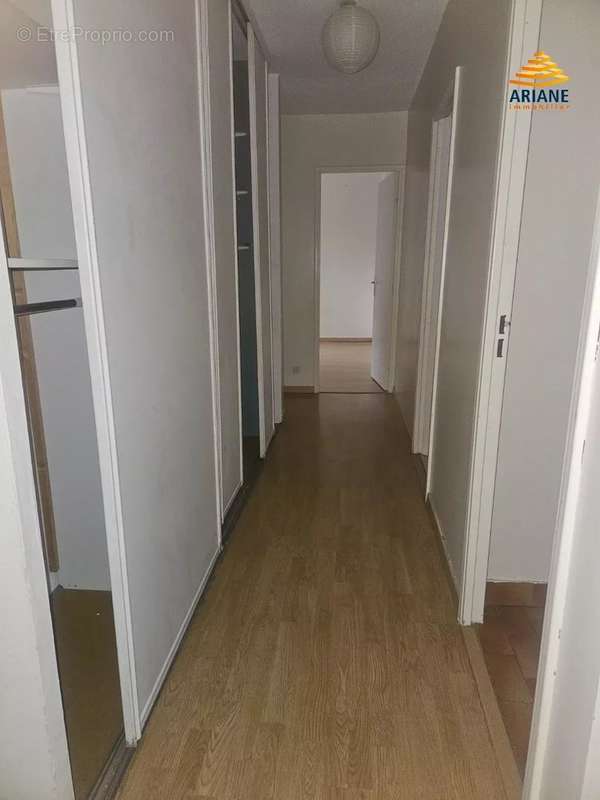 Appartement à SAINT-GENIS-LAVAL