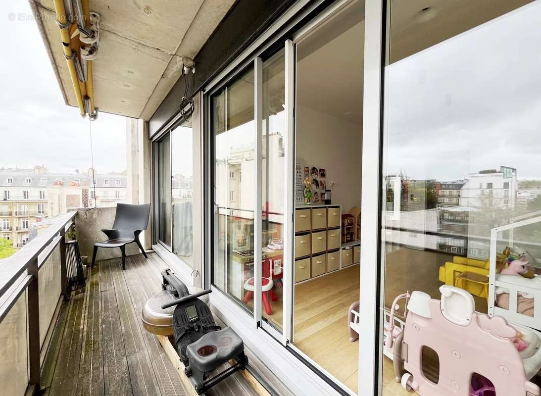 Appartement a louer paris-8e-arrondissement - 5 pièce(s) - 168 m2 - Surfyn