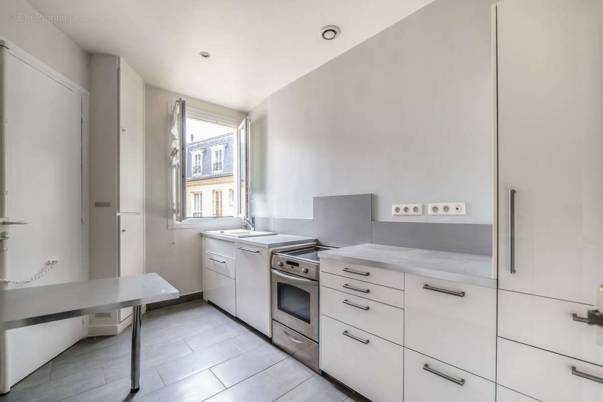 Appartement a louer asnieres-sur-seine - 5 pièce(s) - 117 m2 - Surfyn