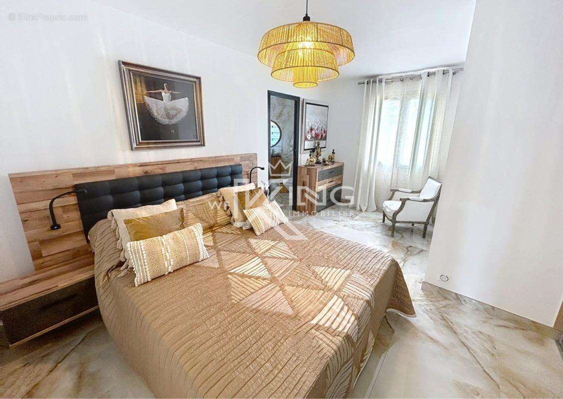 Maison à PUGET-SUR-ARGENS