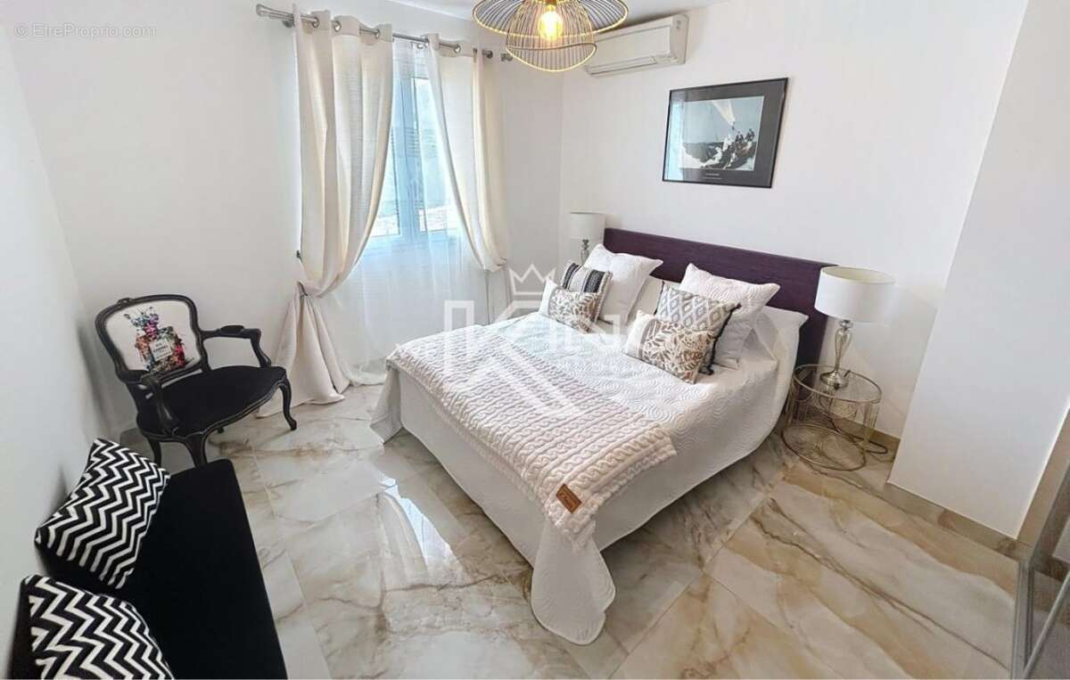 Maison à PUGET-SUR-ARGENS