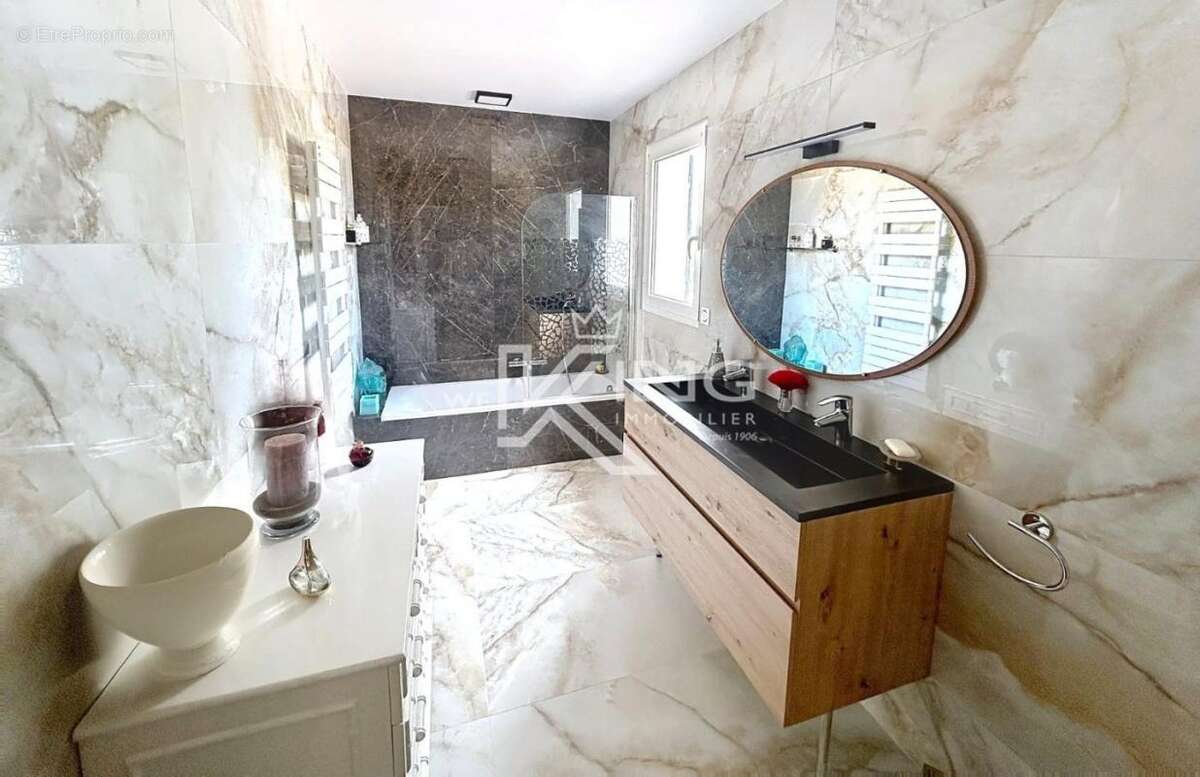 Maison à PUGET-SUR-ARGENS