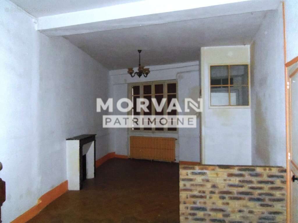 Maison à SAINT-SAULGE