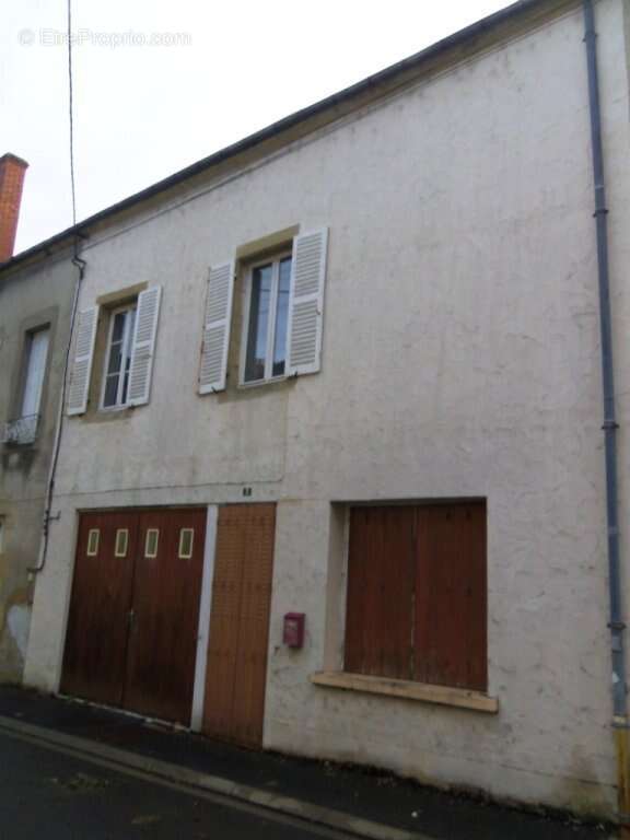 Maison à SAINT-SAULGE