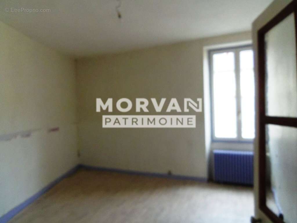 Maison à SAINT-SAULGE