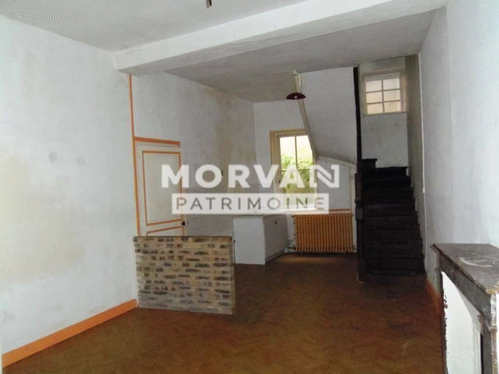 Maison à SAINT-SAULGE