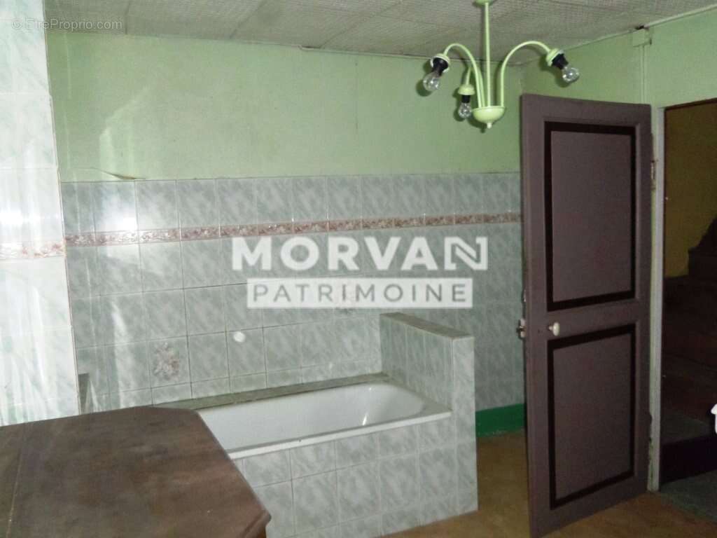 Maison à SAINT-SAULGE