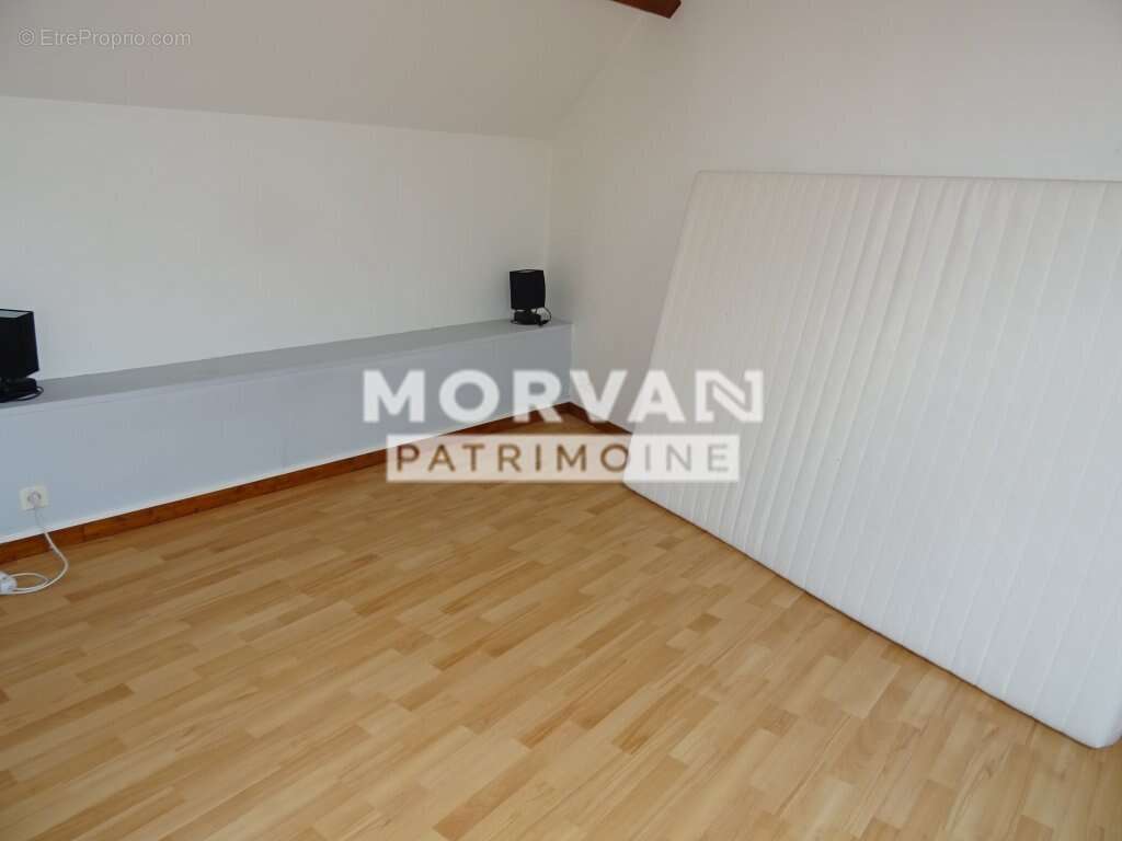 Appartement à CHATEAU-CHINON(VILLE)