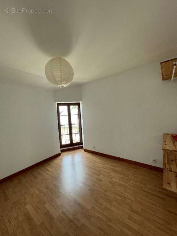 Appartement à CHATEAU-CHINON(VILLE)