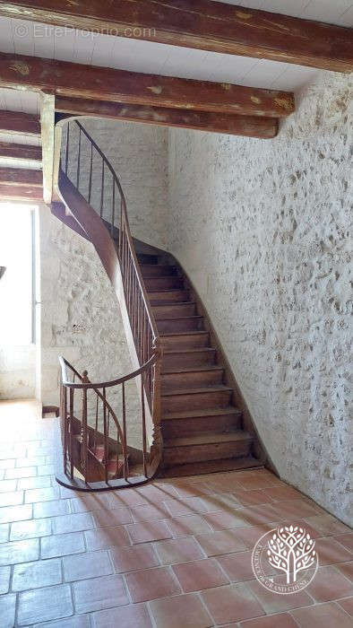 escalier prestige charente atlantique - Maison à ROCHEFORT