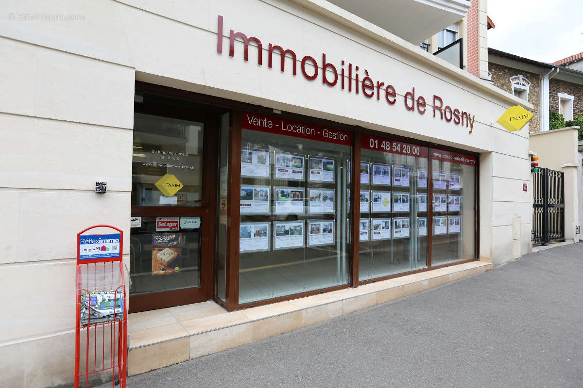 facade-agence -immo(1) - Appartement à ROSNY-SOUS-BOIS