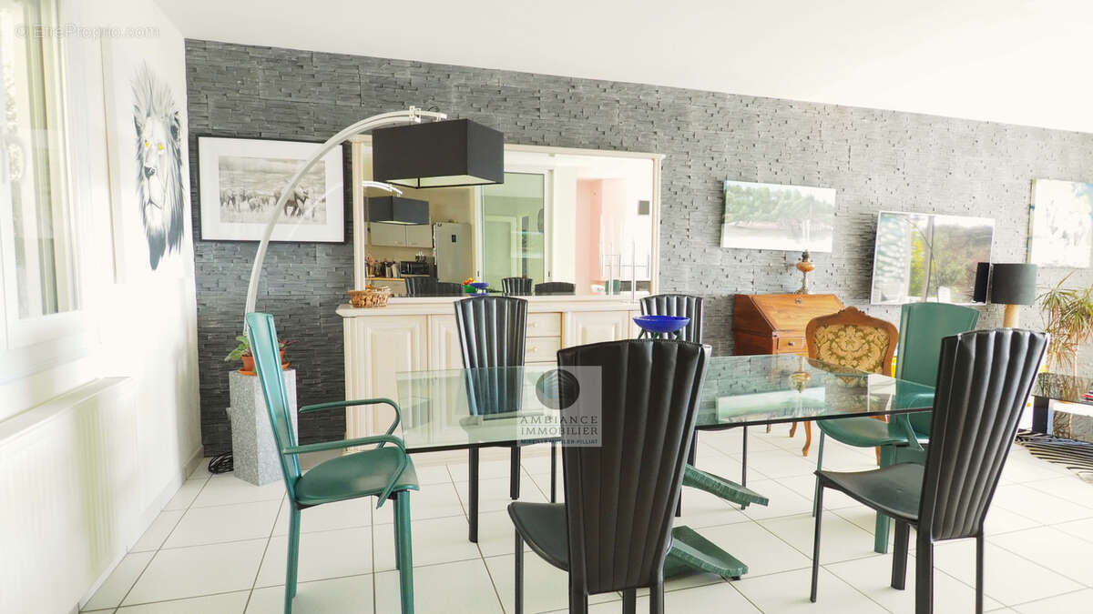 Maison à SAINT-PERAY