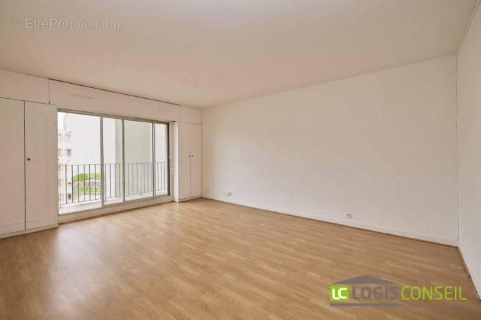 Appartement 5 pièce(s) 77 m²à vendre Bagneux