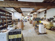 Commerce à FLEURY-SUR-ANDELLE