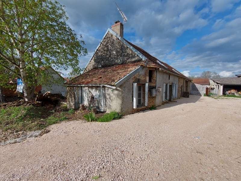 Maison à POUILLY-EN-AUXOIS