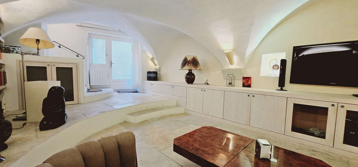 Maison à LA CADIERE-D'AZUR