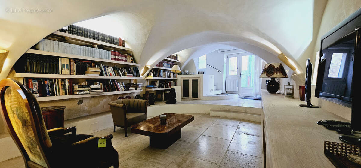 Maison à LA CADIERE-D'AZUR