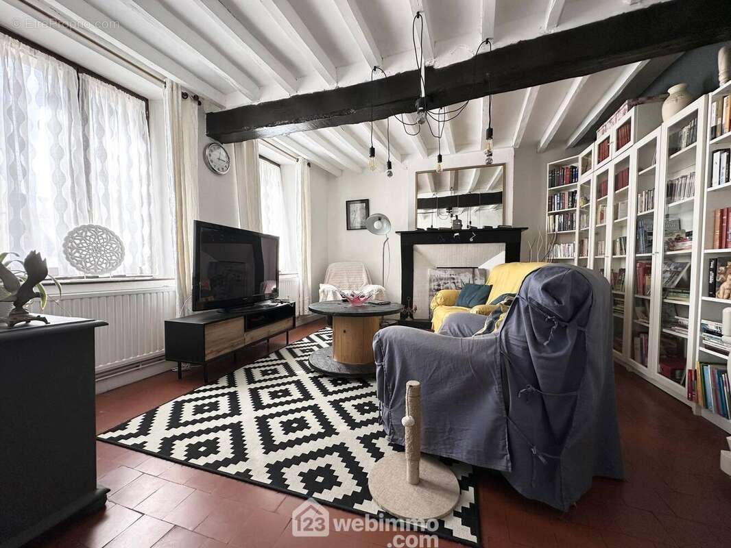 Toutes les fenêtres sont en double vitrage - Maison à MARCHAIS