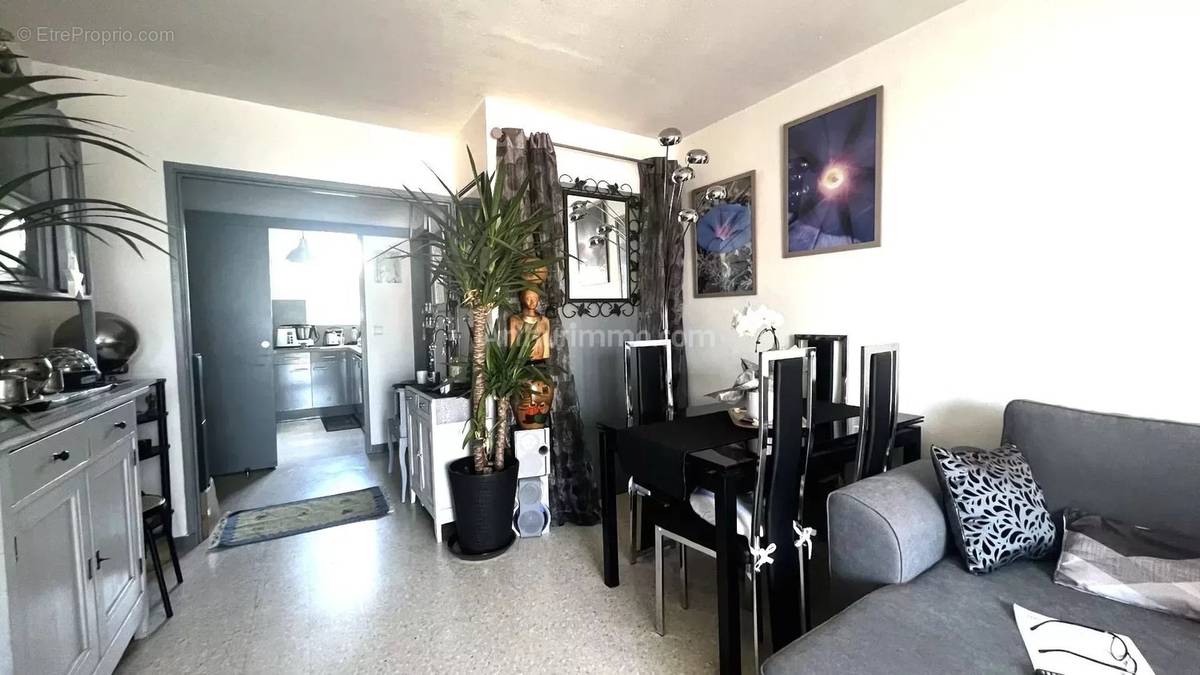 Appartement à FREJUS