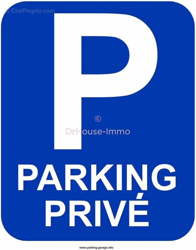 Parking à LIMEIL-BREVANNES