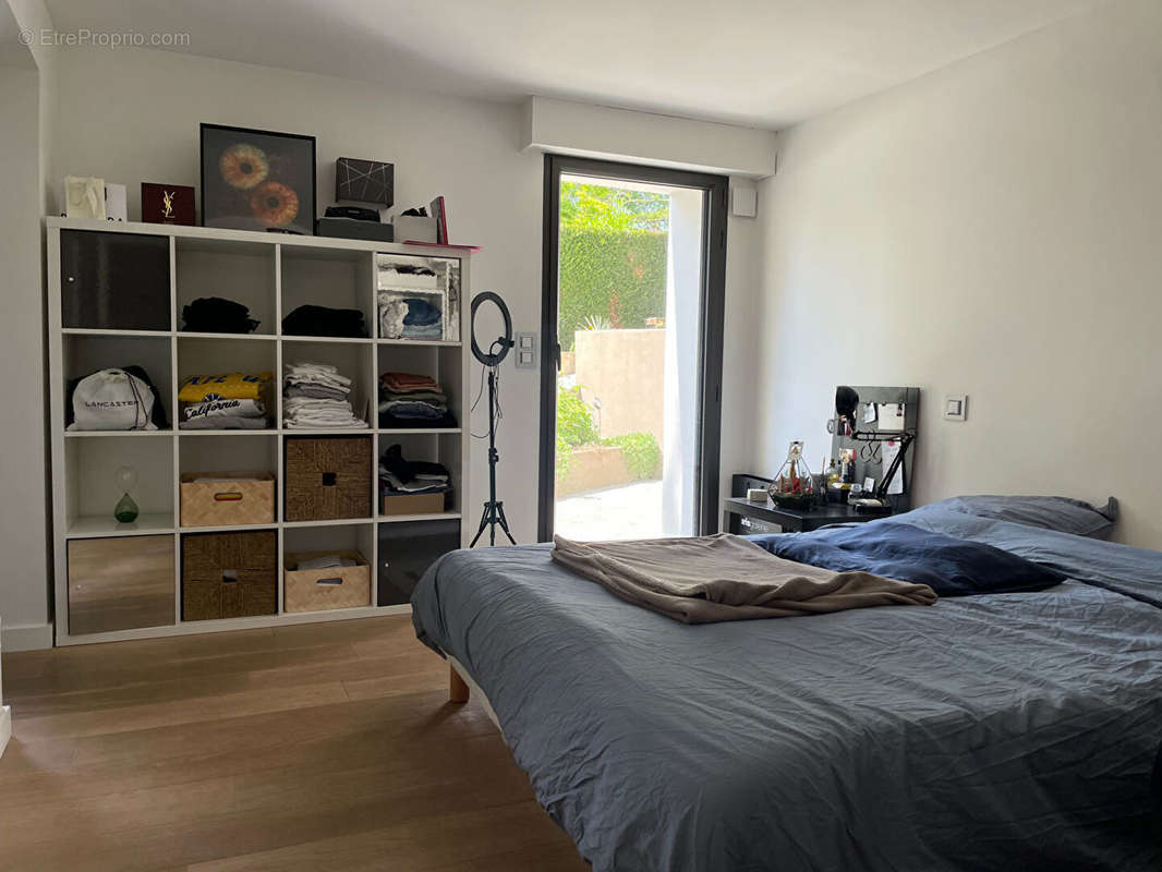 Maison a vendre  - 9 pièce(s) - 220 m2 - Surfyn