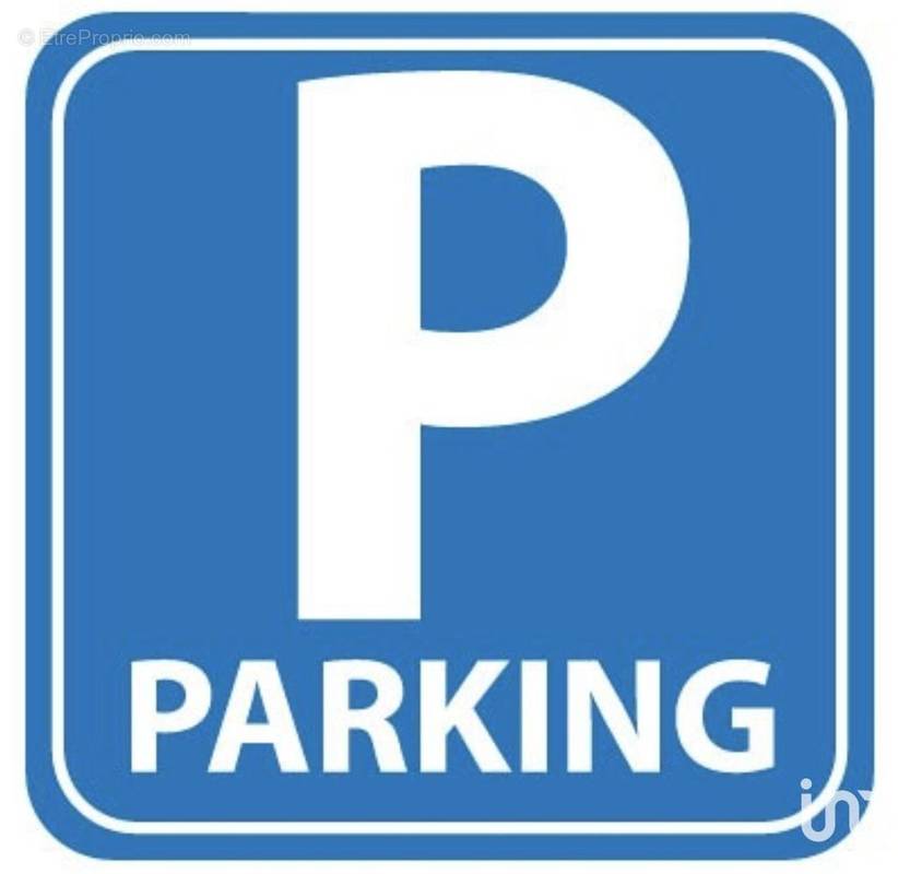 Photo 1 - Parking à VILLEPINTE
