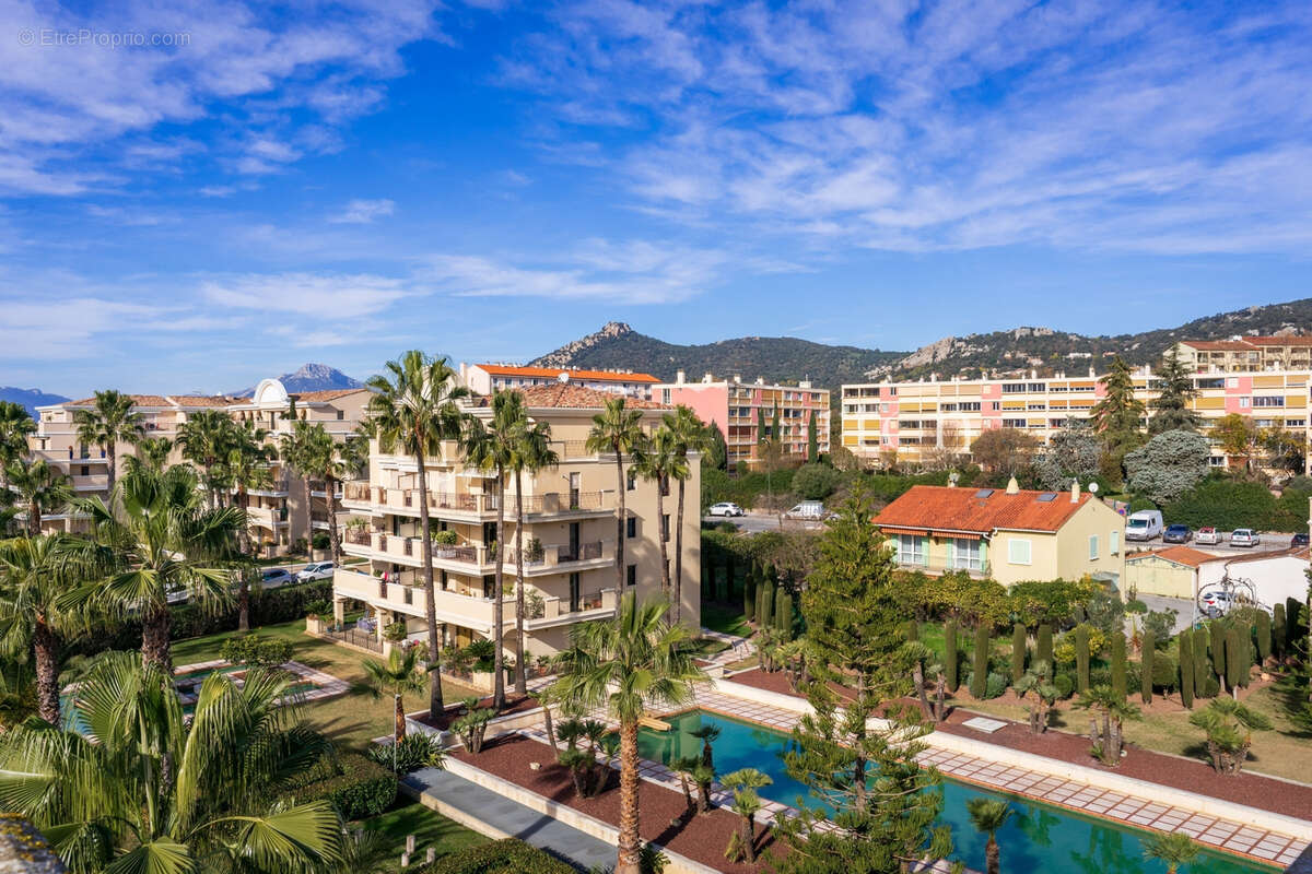 Appartement à HYERES