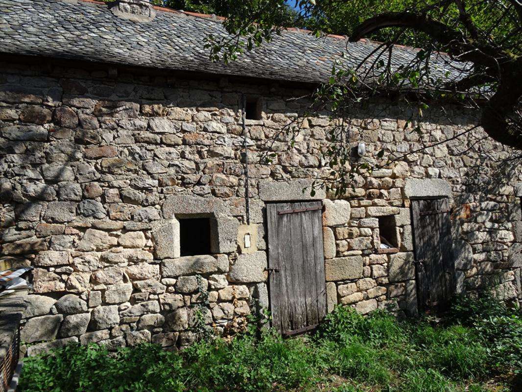 Maison à ESPEYRAC