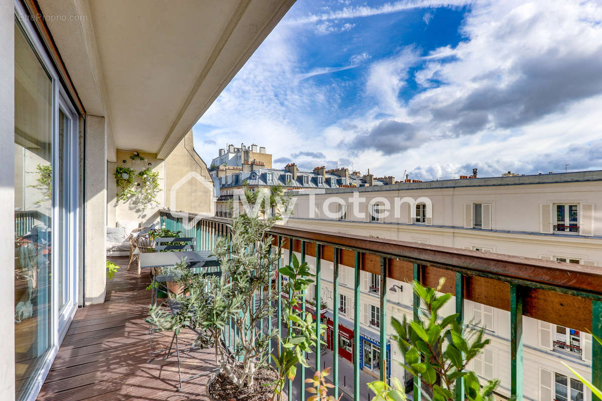 Appartement a louer paris-9e-arrondissement - 4 pièce(s) - 103 m2 - Surfyn