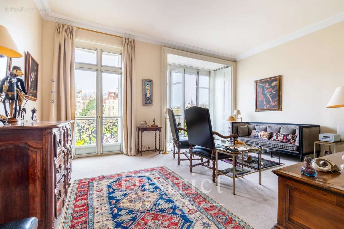 Appartement a louer paris-4e-arrondissement - 4 pièce(s) - 85 m2 - Surfyn