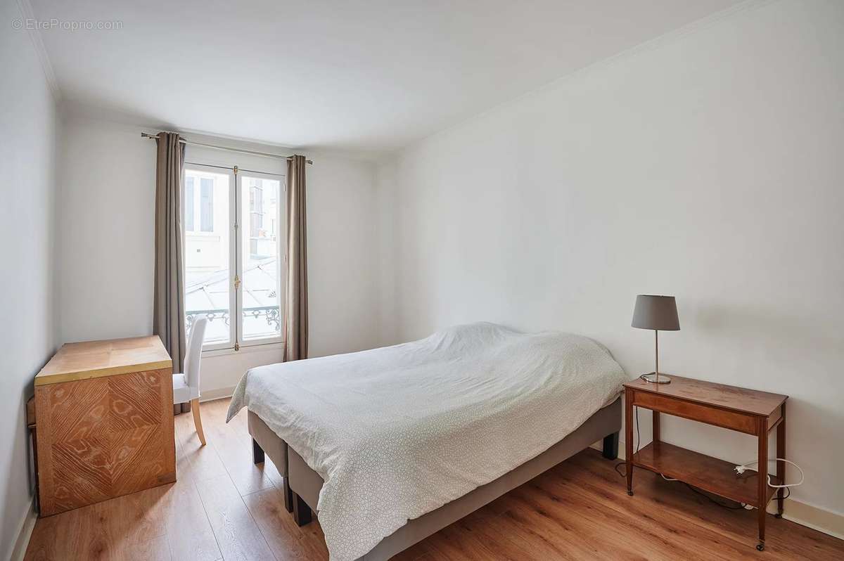 Appartement a louer paris-7e-arrondissement - 2 pièce(s) - 60 m2 - Surfyn