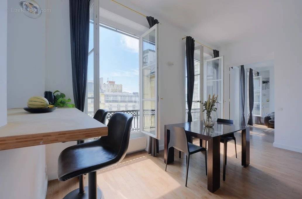 Appartement à PARIS-6E