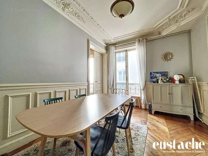 Appartement a louer paris-10e-arrondissement - 4 pièce(s) - 107 m2 - Surfyn