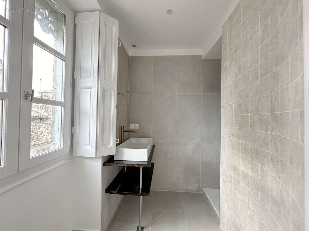 Appartement à NIMES