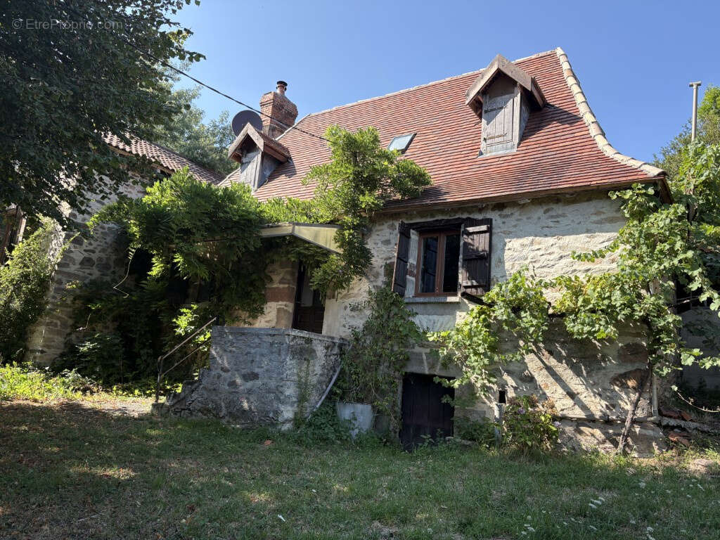 Maison à JUILLAC