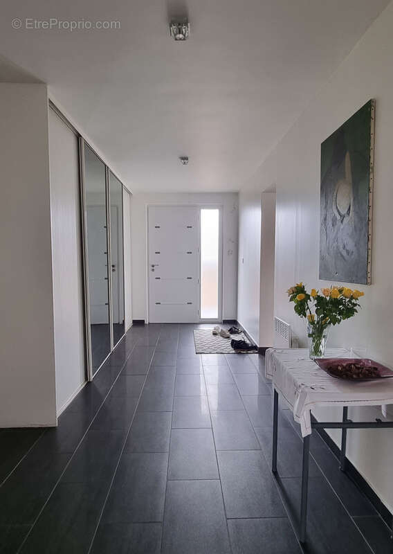 Maison à FONTAINE-MACON