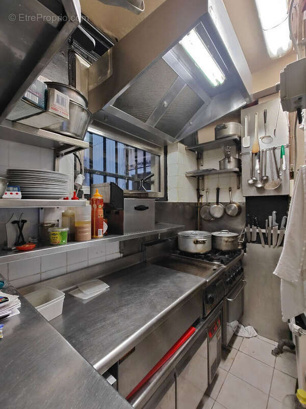 Commerce à PARIS-7E