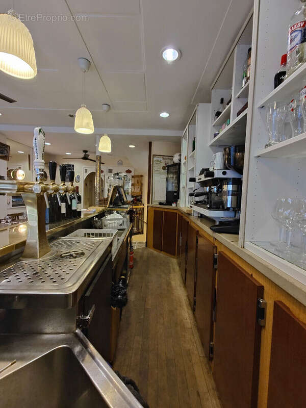 Commerce à PARIS-7E