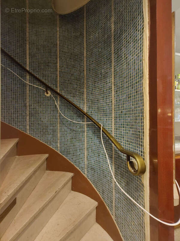 Commerce à PARIS-7E