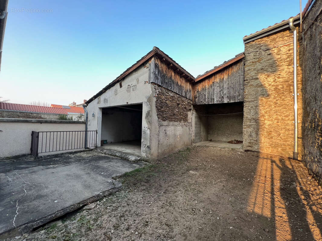 Appartement à MORNANT