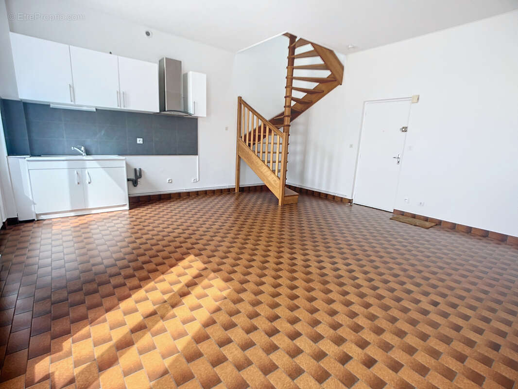 Appartement à MORNANT